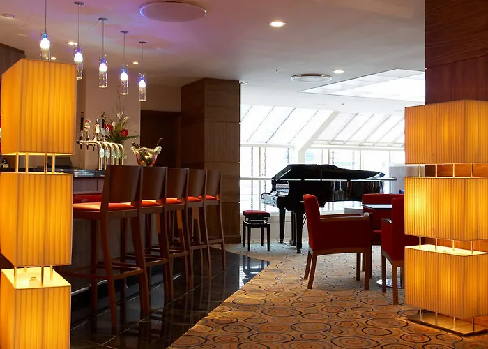 Conrad 5*