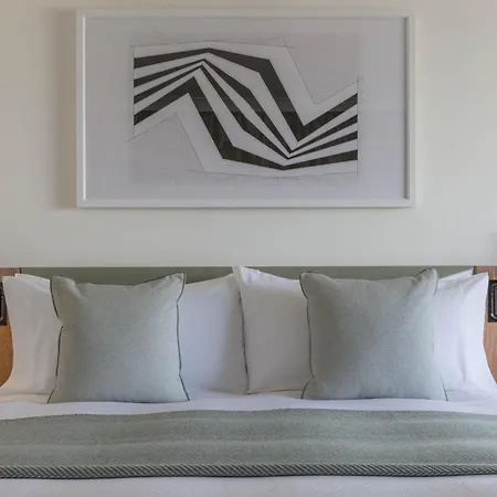 Conrad Hotel 5*