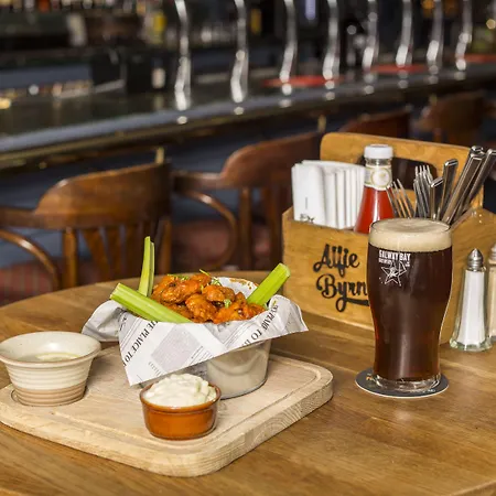 Conrad Отель 5*