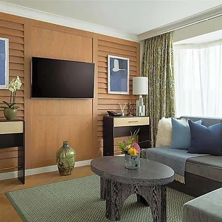 Conrad Hotel 5*