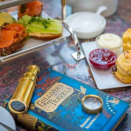 Conrad Hotel 5*