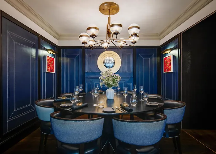 Conrad Отель 5*