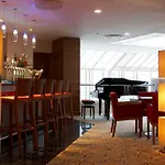 Conrad 5*