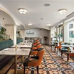 Hotel Conrad