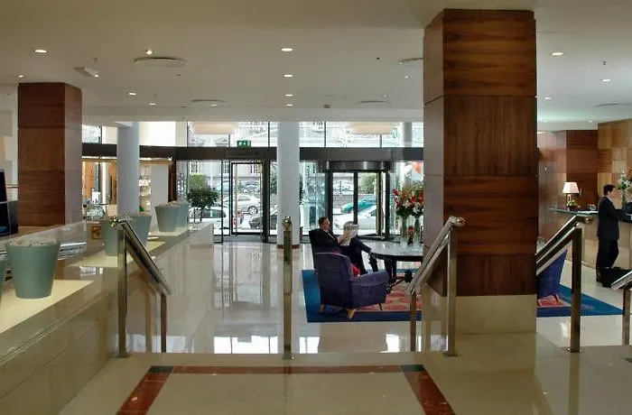 Ξενοδοχείο Conrad 5*